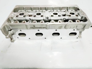 Nouvelle culasse de moteur en fonte pour VW EA111 1.6L 16V Lavida Polo Golf et Octavia 8 trous 2008-2015, référence OE 03C103351D, fabriquée en Chine - Product Image 4