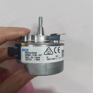 SICK Encoder SRM50-FFA0-S21 ตัวเข้ารหัสแบบเพิ่มค่า (Incremental) สำหรับมอเตอร์ รองรับแรงดันไฟฟ้า 5-12V DC - Product Image 1