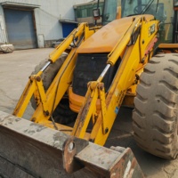 Chargeuse-pelleteuse JCB 3CX 4CX d'occasion, faible nombre d'heures de travail