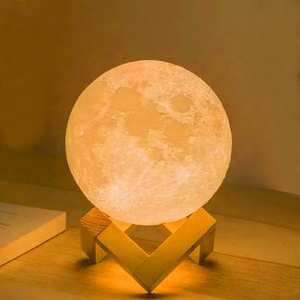 Tùy Chỉnh Từ Xa Dropshipping <span class=keywords><strong>RGB</strong></span> 16 Màu Ánh Sáng Ban Đêm 3D In Trăng Đèn - Product Image 4