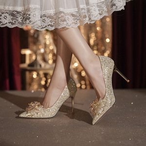 Escarpins de mariée à paillettes, bout pointu, talon aiguille super haut 8 cm, décoration florale, doublure en satin, style uni, tendance mode - Product Image 4