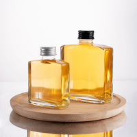 Bouteille en verre carrée vide pour whisky et spiritueux, transparente, avec bouchon à vis argenté, prix d'usine, vente en gros