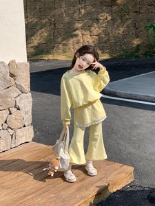 เสื้อสเวตเชิ้ตเด็กผู้หญิงลายสปริงดีไซน์ 105 พร้อมกางเกงขายาว ชุดเสื้อผ้าเด็กเล็กสีเหลืองล้วน 2 ชิ้น ขายส่ง - Product Image 5