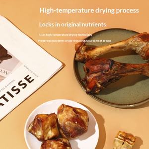 Os de moelle de bœuf naturels avec de la viande véritable - Friandises à mâcher durables pour les mâcheurs agressifs - Favorise la santé des dents et des gencives - Product Image 2