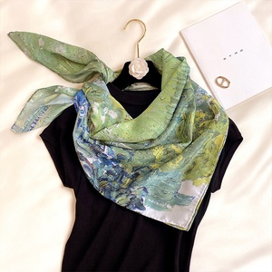 Printemps nouvelle <span class=keywords><strong>peinture</strong></span> à l'huile conception grand carré hijab écharpe femme <span class=keywords><strong>littérature</strong></span> et art rétro écharpe à <span class=keywords><strong>la</strong></span> main vintage châle foulard en soie - Product Image 2