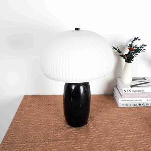 Lámpara de mesa de cristal E27 con interruptor LED, diseño sencillo, decoración para dormitorio y sala de estar - Product Image 1