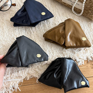 WAI XUAN Élégant Accessoire Cheveux Quotidien pour Femme en Cuir PU Fait Main Couleur Unie 16cm Pinces à Cheveux Usage Quotidien Vente en Gros pour Femmes - Product Image 1