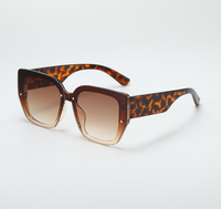 Lunettes de soleil unisexes de style rétro vintage 2025, nouvelles sorties, classiques, monture bon marché, style tendance, vente en gros, grandes branches pour femmes