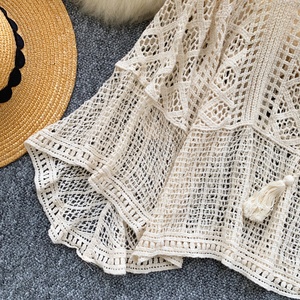 Top Bohemien Lavorato a <span class=keywords><strong>Maglia</strong></span> con Protezione Solare per Donna, Crochet Traforato, Spalline da Annodare, Vestibilità Ampia Effetto Snellente, Abbigliamento Estivo per Taglie Piccole - Product Image 4