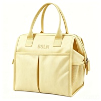 Sac de pique-nique isotherme résistant à l'eau avec grande capacité intérieure, pochette isotherme personnalisable pour les excursions en plein air