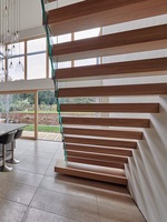 Escaliers moderne en bois rustique, motif dessin animé, moderne, flottant et droit, avec perles, mur Invisible, pour escaliers