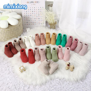 Mimixiong Hiver Tricoté Bébé Chaussures Personnalisé Bébé Chaussons Avec Gants Chauds Soild Couleur Bébé Chaussons et Mitaines 2Pcs Ensemble - Product Image 6