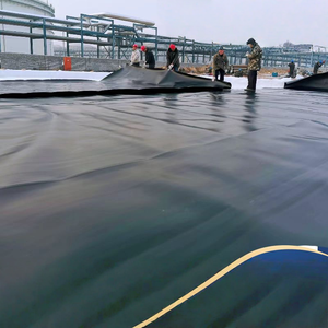 Géomembrane HDPE UV 1mm 2mm pour décharges, tunnels de métro, garages souterrains, aéroports, voies ferrées à <span class=keywords><strong>grande</strong></span> vitesse, autoroutes, sous-drainages et travaux de terrassement - Product Image 2