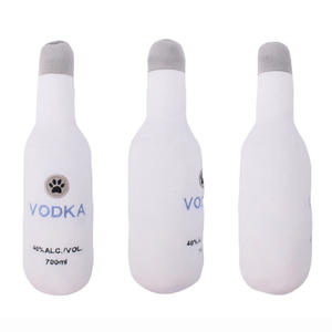 Peluches Personalizados de Alta Calidad con Forma de Botella de Whisky, Vodka y Tequila, Juguetes de Peluche para Mascotas - Product Image 4