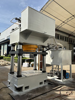 Presse hydraulique à quatre colonnes pour le formage des métaux, structure robuste, contrôlée par PLC, pour fournisseur de machines en acier inoxydable