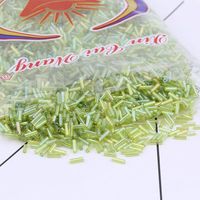 Super pas cher 450 g/sac 2*6mm arc-en-ciel coloré bonbons clairon perles Tube de verre entretoise perles en vrac pour collier à faire soi-même Bracelet bijoux