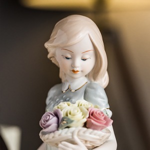 European Pastoral Cerâmica Flower Girl <span class=keywords><strong>Figurine</strong></span>-Home Decor elegante para sala de estar & Display - Product Image 2