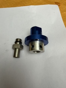 Deublin 1129-036-301 Union rotative sans roulement à dégagement rapide pour liquide de refroidissement M16x1.5 LH 18mm-Pilot 3/8PT Haute vitesse Pièces de rechange - Product Image 3