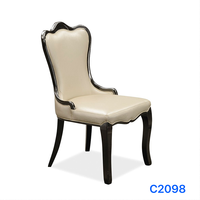 Chaises de luxe en bois de caoutchouc avec dossier en coquille et ensemble de table ignifugée HPL, finition brillante complète pour projet de café haut de gamme