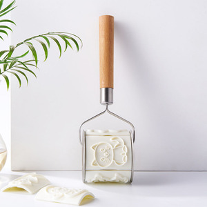 Hot Tự Làm Hình Dạng Động Vật <span class=keywords><strong>Cookie</strong></span> Con Lăn Khuôn Cầm Tay Có Thể Tháo Rời <span class=keywords><strong>Cookie</strong></span> Nấu Ăn Khuôn Bộ 32 cái/bộ Vui Vẻ <span class=keywords><strong>Cookie</strong></span> DIY Con Lăn Cắt - Product Image 3