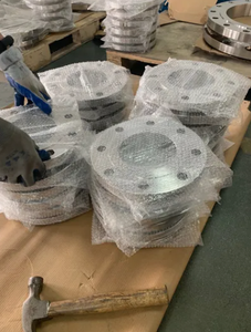 Flanges métalliques usinées CNC personnalisables fabriquées en Chine pour les équipements pétroliers et gaziers - Product Image 3