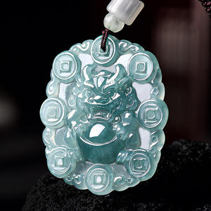 หยกเจไดต์ธรรมชาติสีน้ำเงิน จี้หยกปี่เซียะ สำหรับผู้ชายและผู้หญิง พร้อมใบรับรองการประเมินคุณภาพ ดีไซน์ดั้งเดิม E047 - Product Image 2