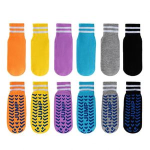 Calcetines Transpirables de Jacquard de Media Pantorrilla con Doble Barra Antideslizante para Niños y Adultos - Ideales para Jardín de Infantes, Yoga, Aprendizaje Temprano y Caminar - Product Image 3