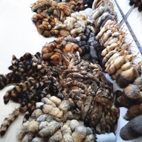 Queue de Renard Argenté Naturellement Colorée et Moelleuse, Grandes Tailles 38cm, 40cm, 45cm – Vente en Gros Chine
