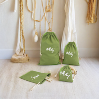 Sac à cordon en toile douce recyclée naturelle, pochette en coton blanc, sac anti-poussière avec ruban et logo personnalisé pour emballage cadeau et rangement de vêtements