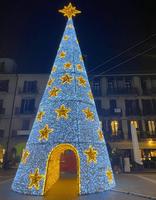 Arbre de Noël géant illuminé par des LED, décoration de fête imperméable pour parc, place publique, jardin, centre commercial