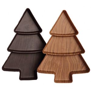 Assiette à salade en plastique PP gravée en forme de sapin de Noël au design classique et créatif, plateau à fruits, rangement pour collations domestiques et de fête - Product Image 1