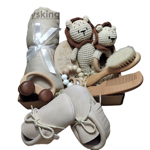 TK Baby - León Amigurumi de Ganchillo 100% Hecho a Mano, Juguete Suave, Mordedor de Madera, Cepillo, Pulsera de Burbujas para Recién Nacido, Animal de Confort para Dormir - Product Image 1