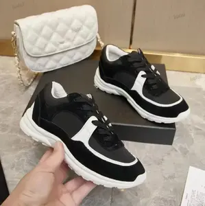 Zapatillas de Diseño para Mujer, de Piel de Becerro, Estilo Vintage, Reflectantes, con Plataforma, Cordones y Estampado, para Ocio - Product Image 3