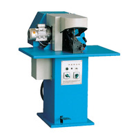 Machine de découpe automatique des semelles à changement de vitesse certifiée CE, moteur de marque internationale Kezhi, équipée d'un dépoussiérage indépendant
