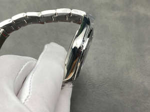 Montre mécanique haut de gamme pour hommes la plus vendue avec une montre-bracelet en argent chronographe exquise qui présente élégance et fonctionnalité - Product Image 3