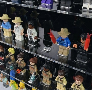 Vitrine d'exposition murale en acrylique personnalisée pour figurines uniquement - Product Image 4