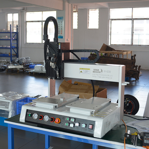 CNC 3-Achsen Doppelkopf <span class=keywords><strong>Mini</strong></span> Heißkleber AB-Kleber Schnelle Lieferung Hohe Präzision 1 Jahr Garantie Automatisierte Klebstoff-Dosiermaschine - Product Image 1