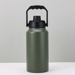 Bouteille d'eau isotherme en acier inoxydable de 64 oz et 128 oz, avec poignée et couvercle à paille - Product Image 5