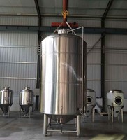 Réservoir de stockage en acier inoxydable de qualité alimentaire de 5000 L pour jus, lait, boissons et aliments liquides