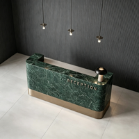 Comptoir de réception de luxe en acier inoxydable pour salon de coiffure et institut de beauté, avec finition grain de bois, petit bureau d'accueil doré pour formation en esthétique