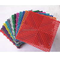 Tapis antidérapant texturé haute résistance, tapis de sol en plastique emboîtable étanche avec boucles, fourni par l'usine
