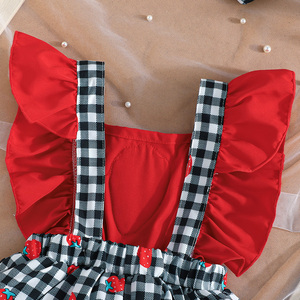 Conjunto de pelele de punto de manga corta para bebé recién nacida con estampado de fresa de dibujos animados y lazo, mono lindo para bebé pequeña - Product Image 5