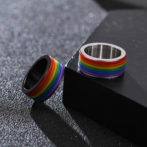 Anello Arcobaleno Pride da 9mm, Gioiello con Fascia in <span class=keywords><strong>Gomma</strong></span>, Anello Gay e Lesbico - Product Image 3