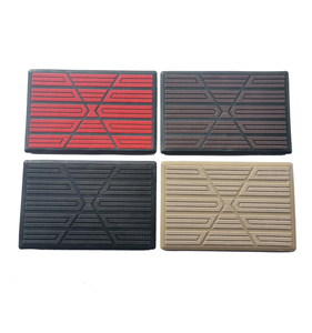 Alfombrilla para coche, alfombrilla de plástico para el talón, logotipo disponible - Product Image 2