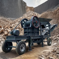 Concasseur à mâchoires diesel portable pour l'exploitation minière, petite machine intégrée de concassage et de criblage avec moteur