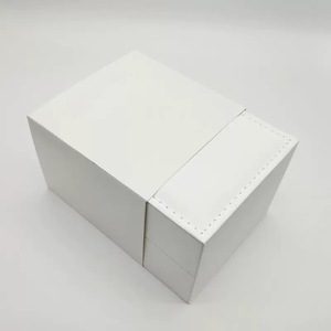 Caja Rectangular de Papel para Reloj con Almohadilla Interior de Algodón, Cierre a Presión, Estuche Protector para Reloj de Pulsera y Joyería - Product Image 4