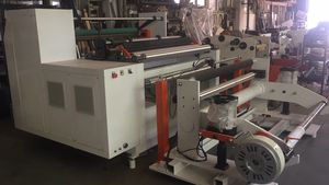 Machine horizontale complètement automatique de Rewinder de découpeuse de tranche non tissée de <span class=keywords><strong>film</strong></span> plastique de PVC de PE - Product Image 4