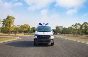 Nouvelle <span class=keywords><strong>ambulance</strong></span> Ford 4x2 diesel à <span class=keywords><strong>prix</strong></span> <span class=keywords><strong>d</strong></span>'usine avec feux et sirène, transmission manuelle, Euro 3-5 pour le transport de patients - Product Image 3