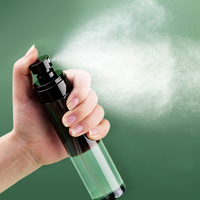 Vente en gros de flacons pulvérisateurs en plastique blanc personnalisés à fine brume 30ml 60ml pour l'emballage de produits cosmétiques pour les soins de la peau