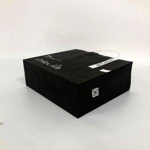 Sac en papier kraft avec poignée, impression offset de logo personnalisé, pour chaussures, vêtements, chaussettes et emballages de fourrures - Couleurs personnalisées recyclables - Product Image 5